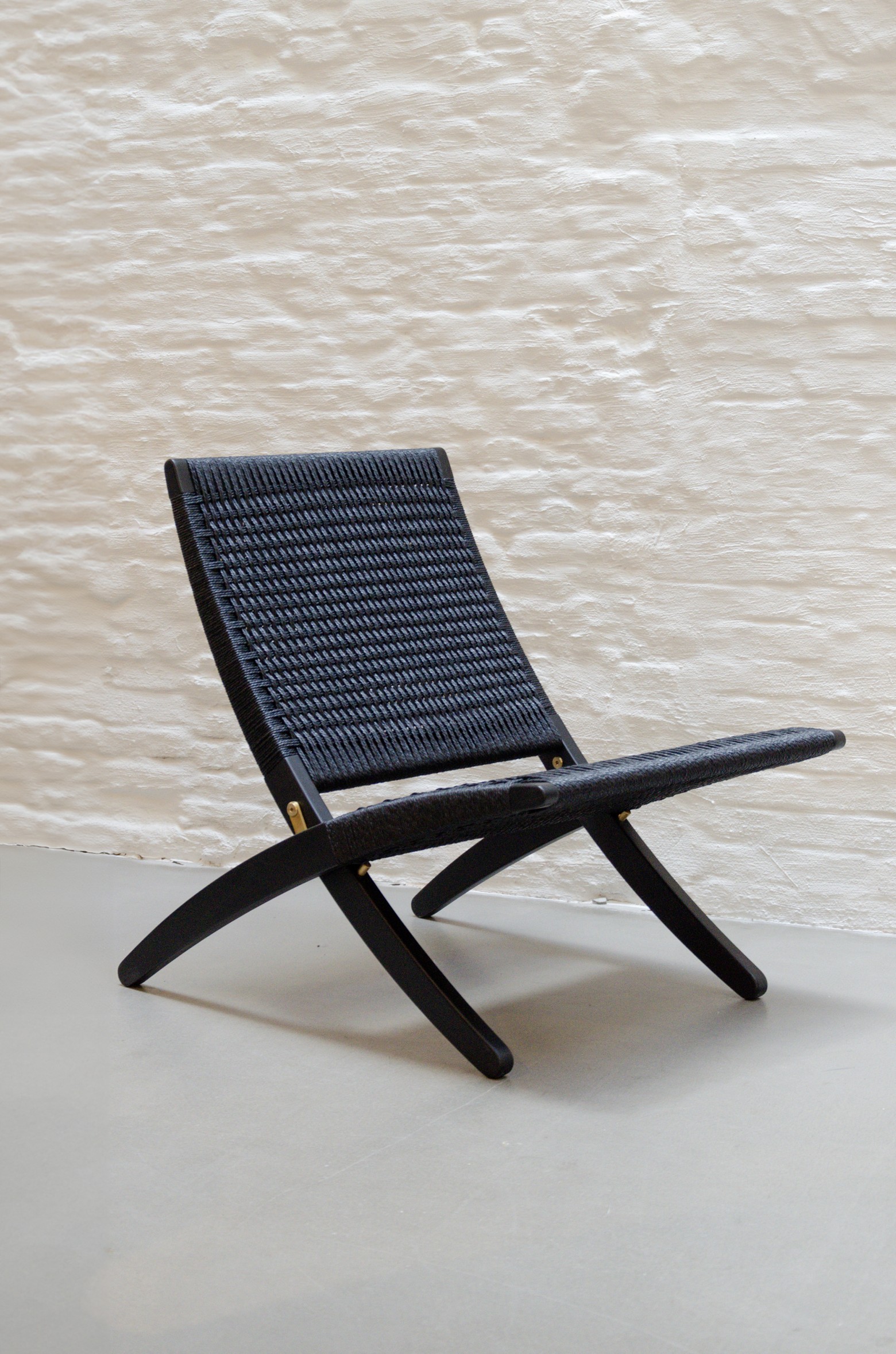 Tijdloos design stoel voor het hedendaags interieur  Victors Design Agency